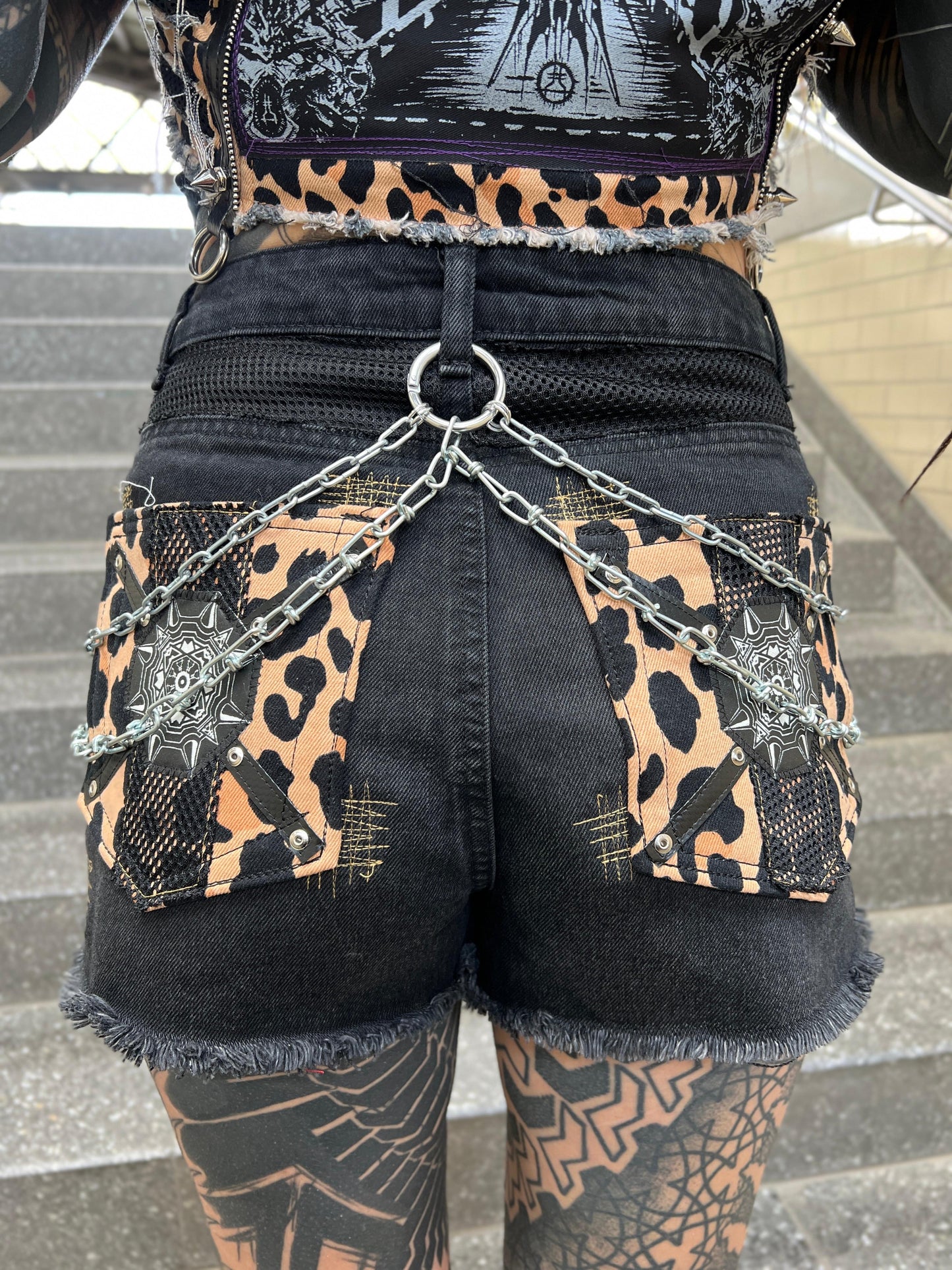 Black Leo upcycle Short