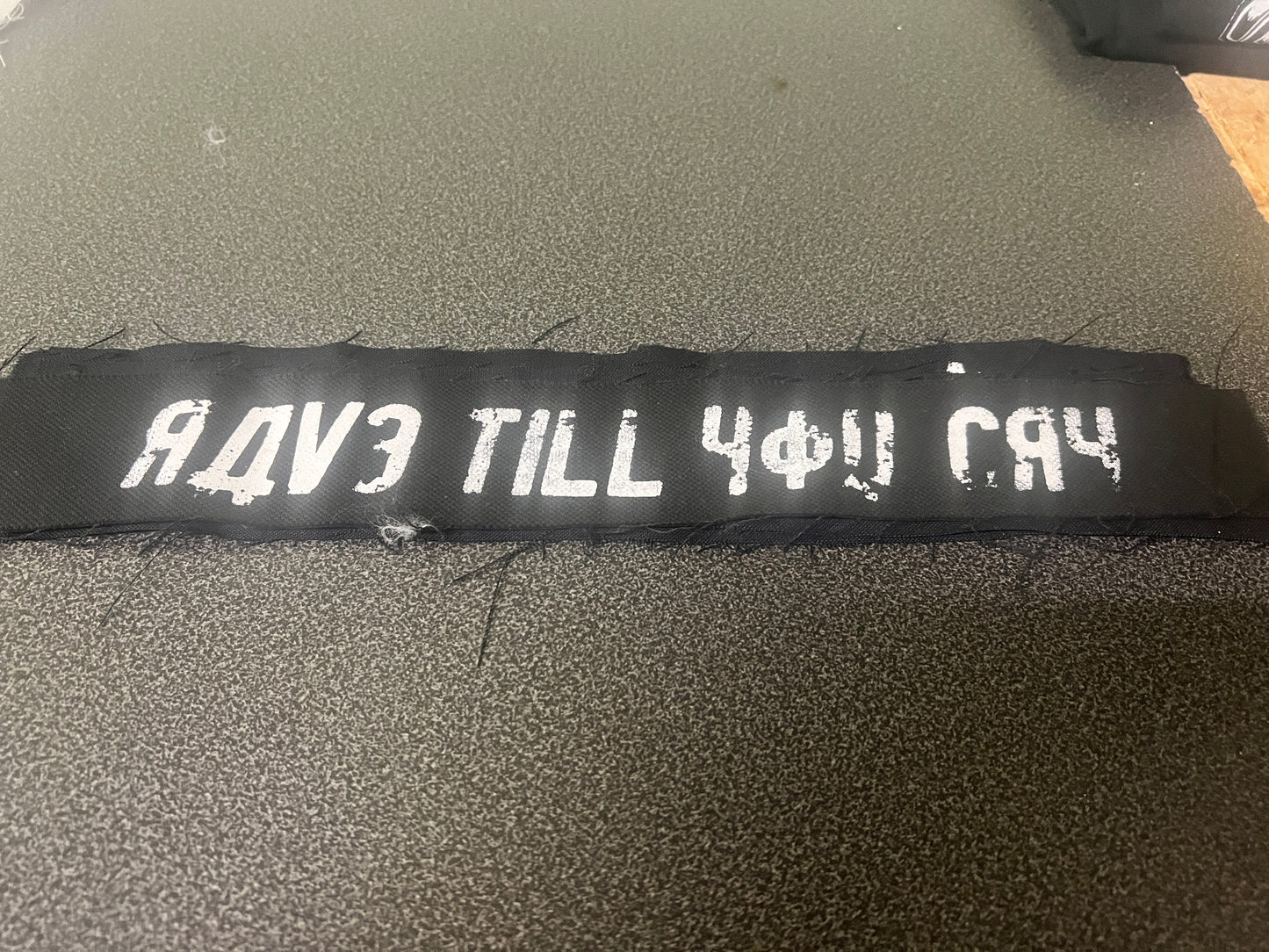 Aufnäher "Rave till you cry"